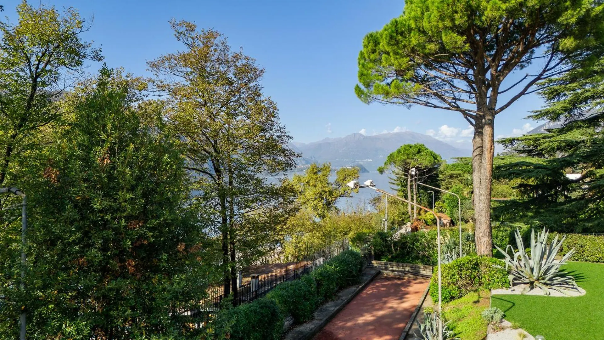 Villa Beatrice Mandello del Lario 0*,  Italy