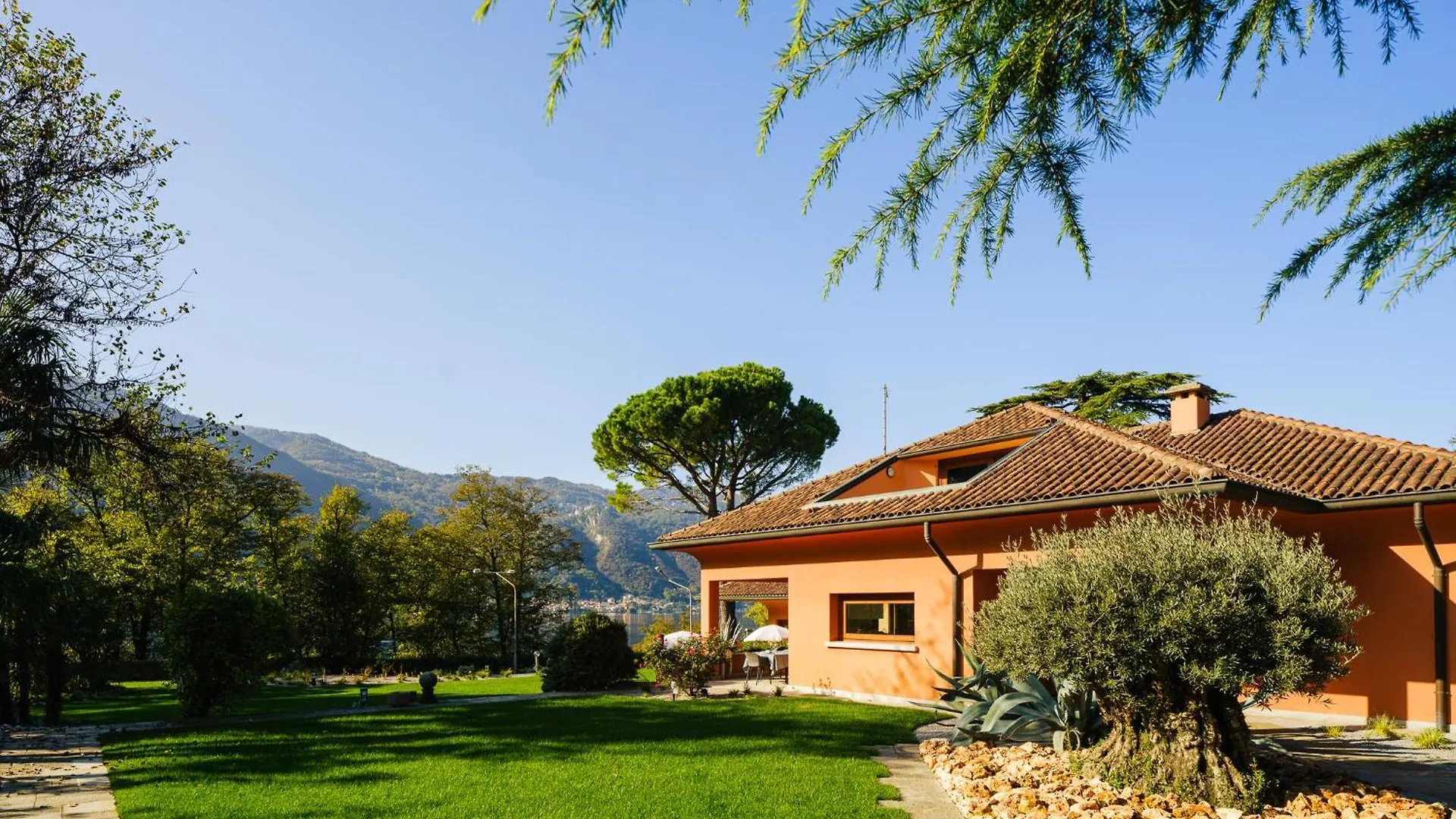 Villa Beatrice Mandello del Lario