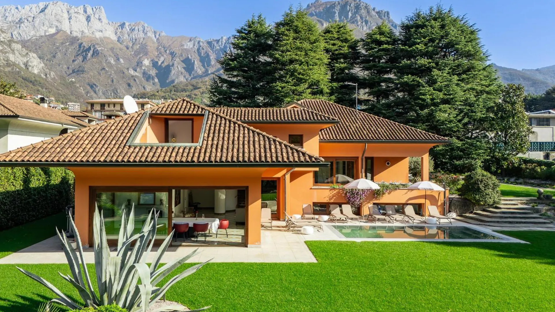 Villa Beatrice Mandello del Lario 0*,  Italy