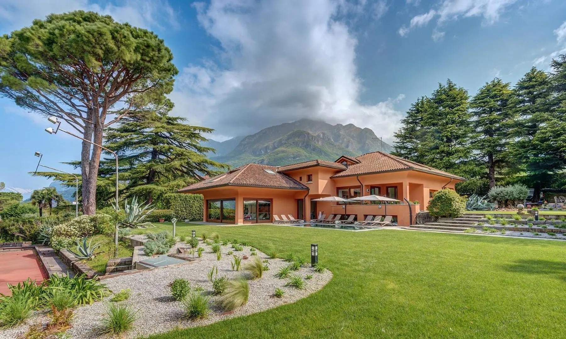Villa Beatrice Mandello del Lario